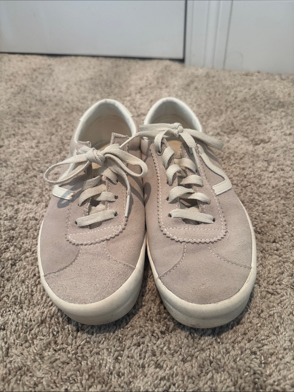 Vans Suede Lace-Up Sneakers - Light tan